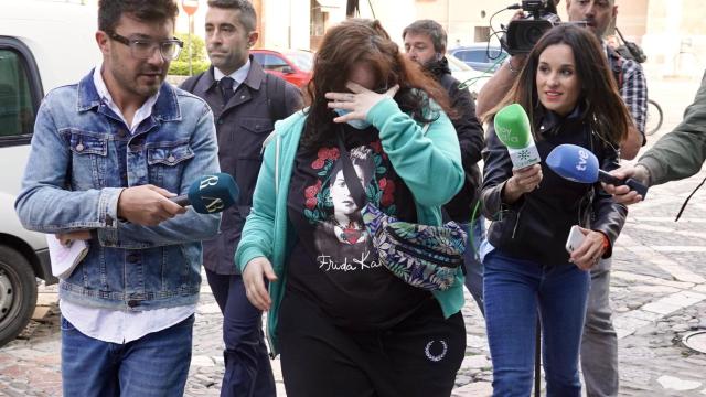 La Audiencia Provincial de León acoge el juicio contra la mujer conocida como ‘reina de la burundanga’ acusada de delitos de tentativa de homicidio, lesiones, robo con violencia, estafa y falsedad