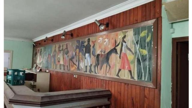 Mural de González Collado en el antiguo Bambú Club de Ferrol