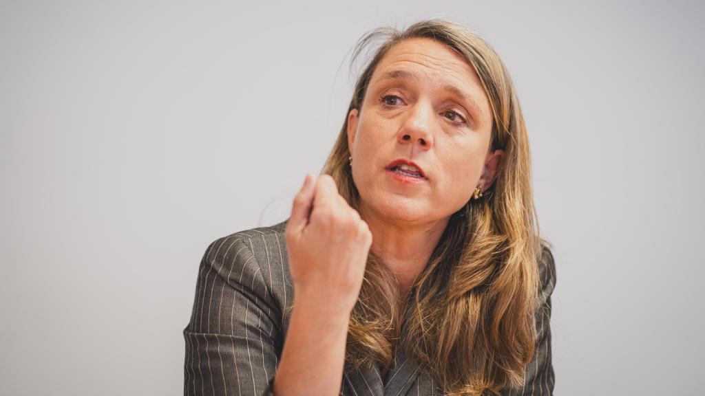 Ángela de Miguel, durante su entrevista con Invertia cuando todavía era candidata a la presidencia de Cepyme.