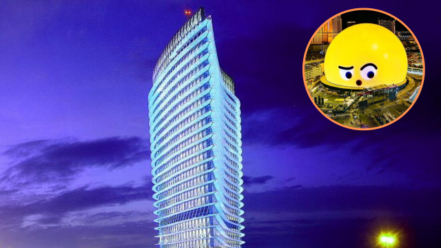 La Torre, junto a la esfera de Las Vegas de Oboria.