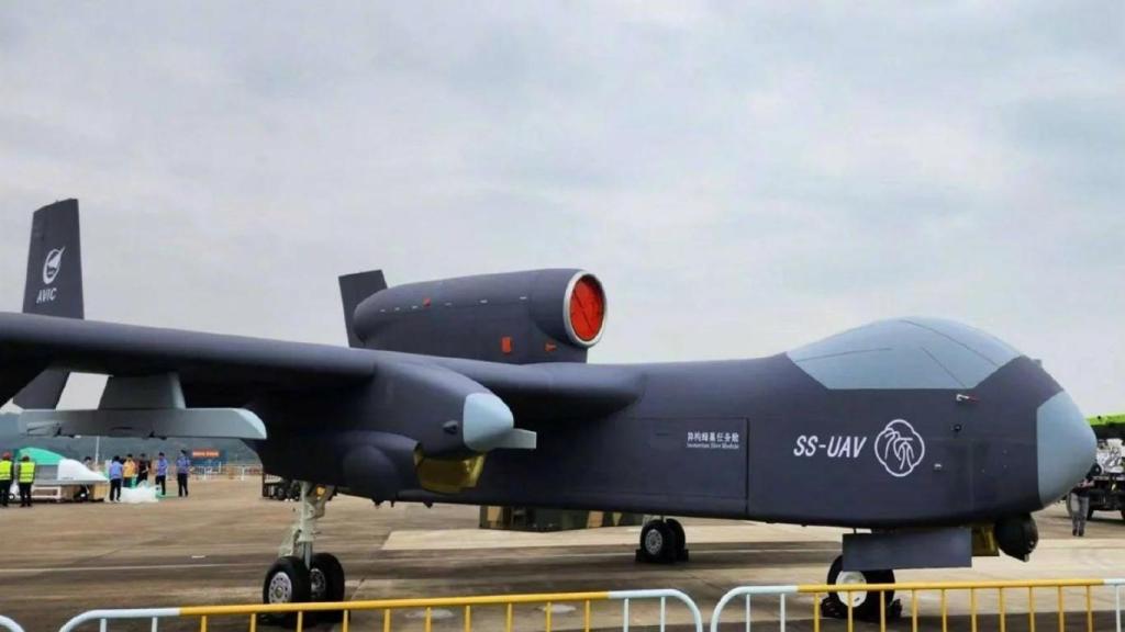 Dron Jiu Tian durante su presentación en noviembre de 2024
