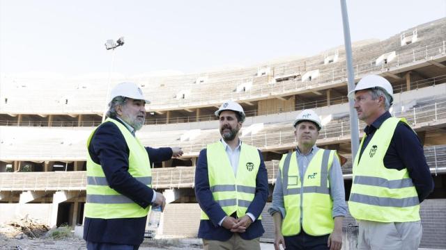 Visita institucional a las obras del Nou Mestalla del Valencia CF de José Manuel Rodríguez Uribes. Valencia CF