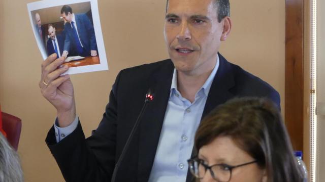 El PP de Vigo vuelve pedir que se retire la Medalla de la ciudad a Pardo de Vera por el 'caso Koldo'