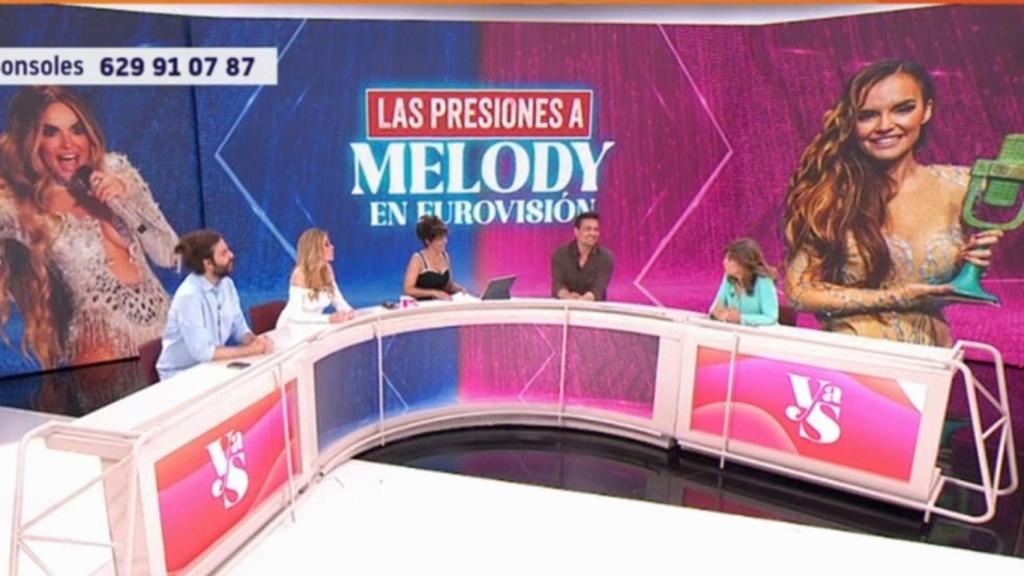 Colaboradores durante el programa de hoy.