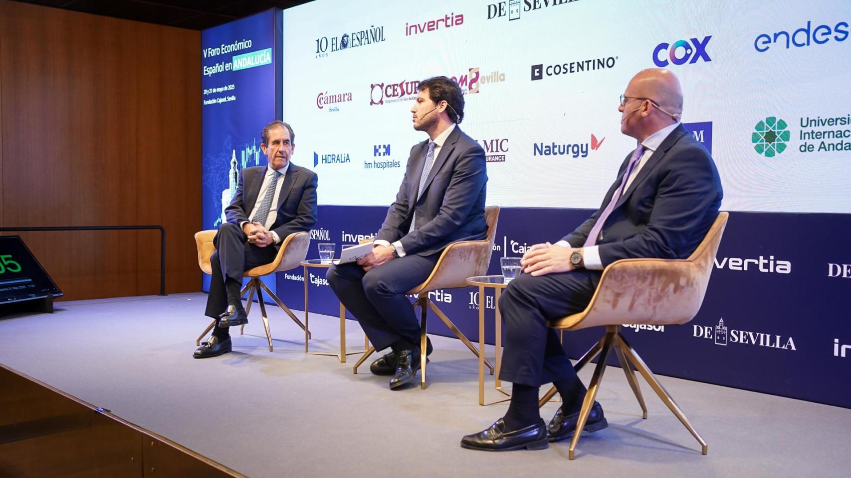 Onofre Sánchez Castaño, Manuel Moguer y José Manuel Serrano.