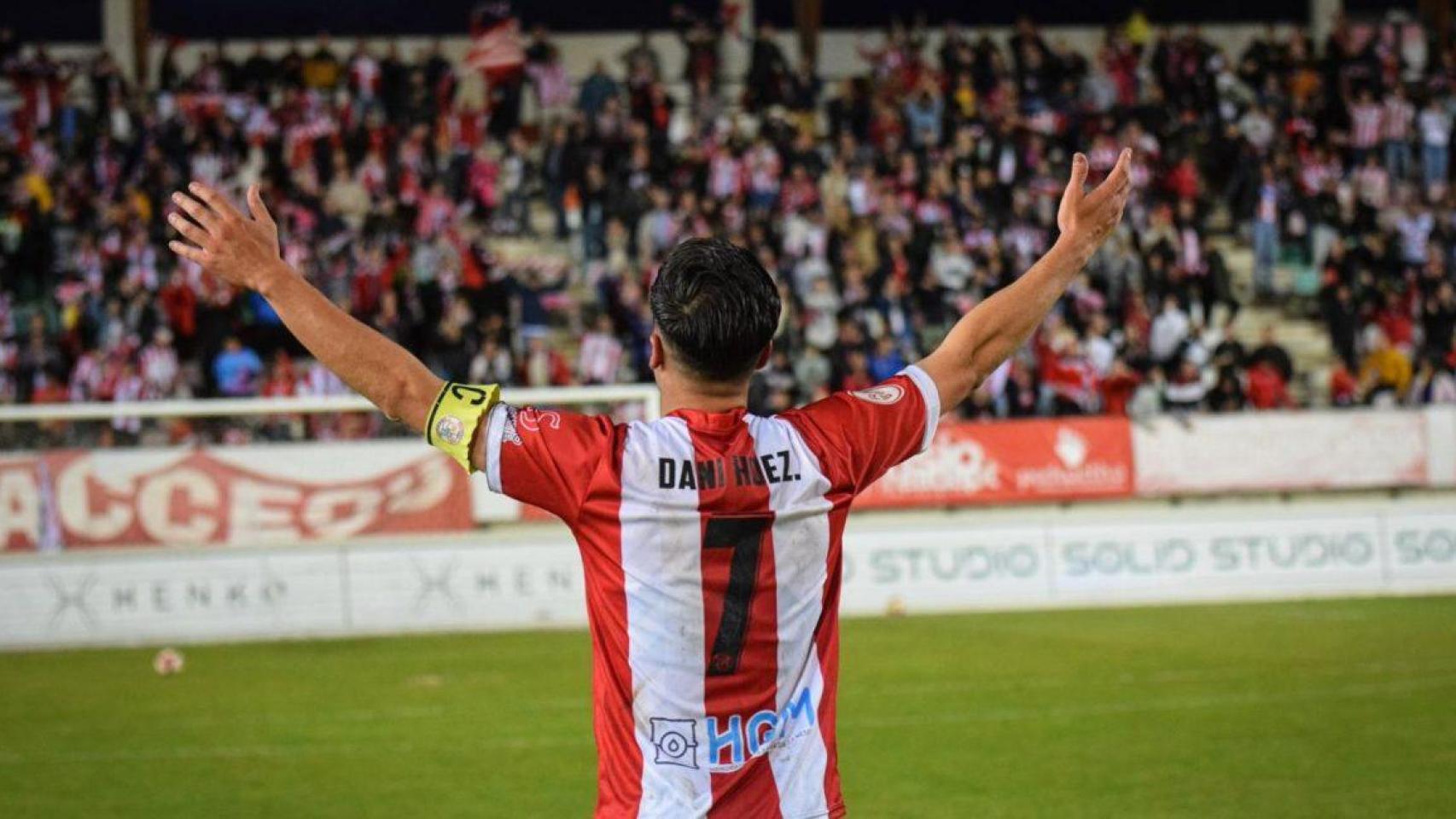 Dani Hernández pone fin a 20 años de trayectoria en el Zamora CF