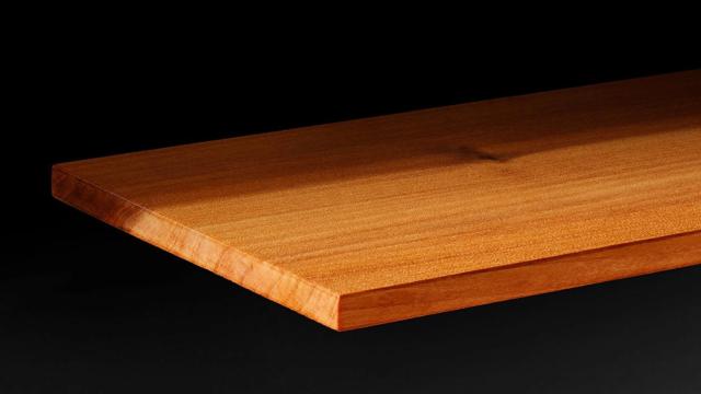 Una pieza de madera Superwood