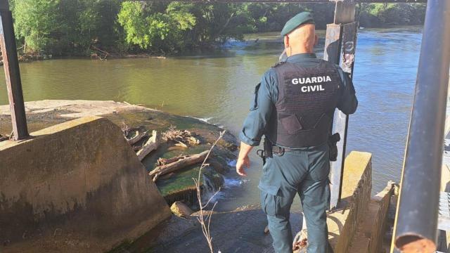 La Guardia Civil, durante las labores de búsqueda del desaparecido