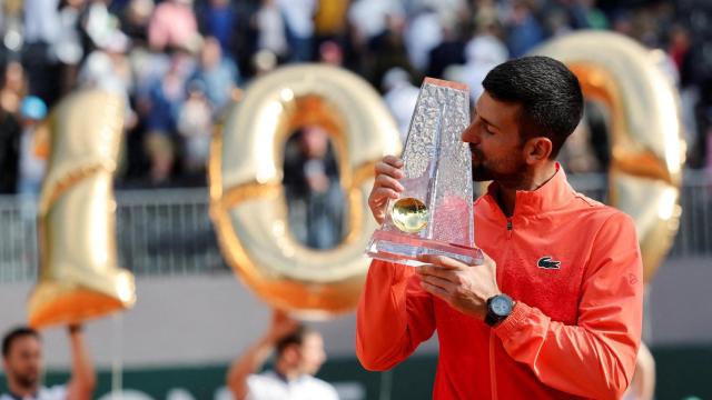 Djokovic celebra la victoria en la final del ATP de Ginebra.