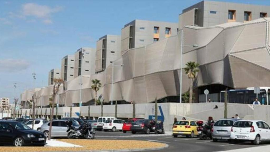 El Hospital Santa Lucía de Cartagena donde trabaja el anestesista denunciado ante la Policía Nacional.