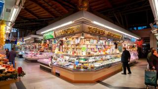 Barcelona, la ciudad con el mejor mercado gastronómico del mundo: los 5 puestos más famosos y qué comer en ellos