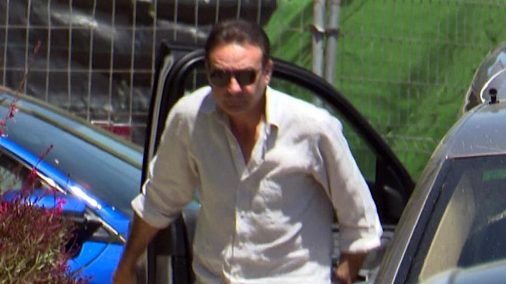 Enrique Ponce llegó este miércoles, día 28, a la Clínica Internacional Ruber.