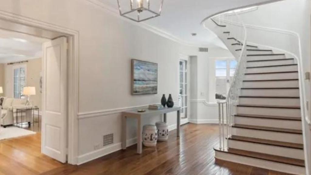 Richard Gere era el dueño de esta casa, que anteriormente pertenecía al cantante Paul Simon, de 2022 a 2024.