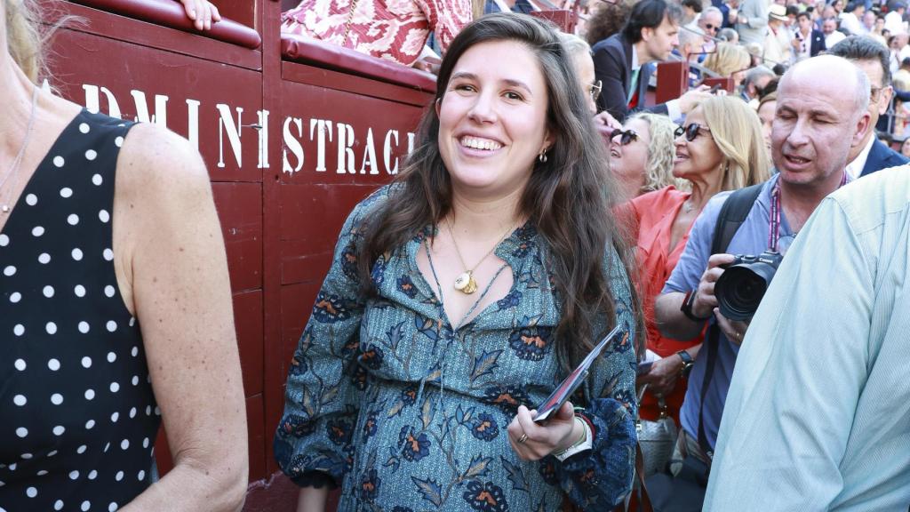 De una embarazada Teresa Urquijo a José Ortega Cano y la Infanta Elena: las celebridades se encuentran en los toros de las ventas