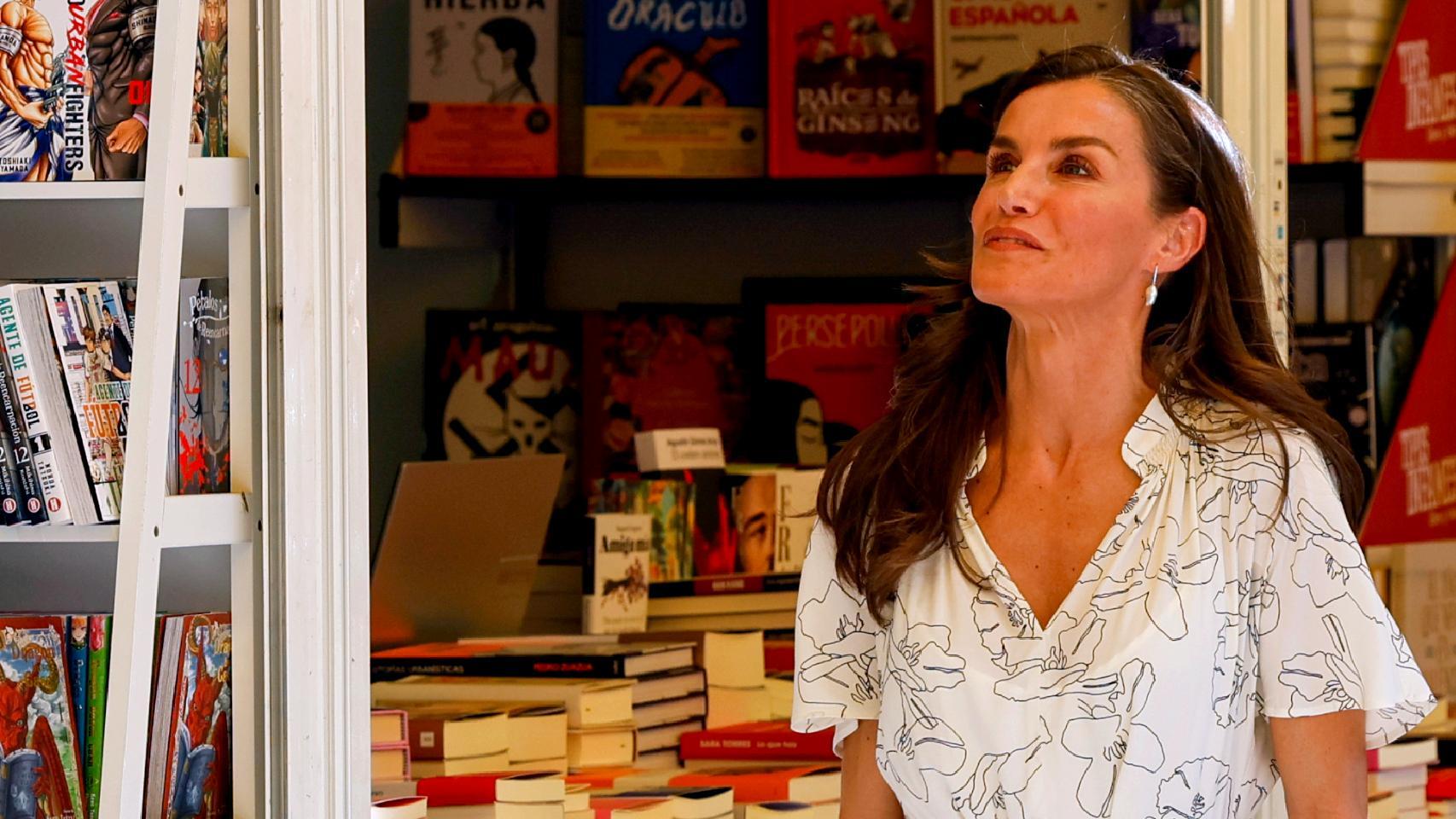 Letizia, reina de los libros: estos son, uno a uno, todos los que ha adquirido este año