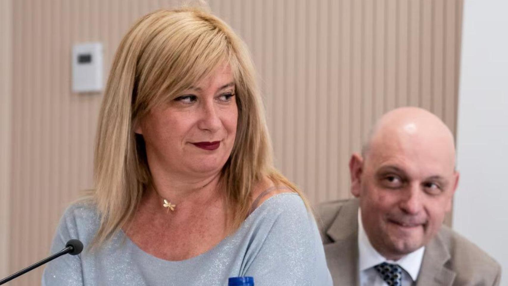 Leire Díez, fontanera de Cerdán, se justifica en un chat del PSOE: “Estoy en una investigación compleja e importante”