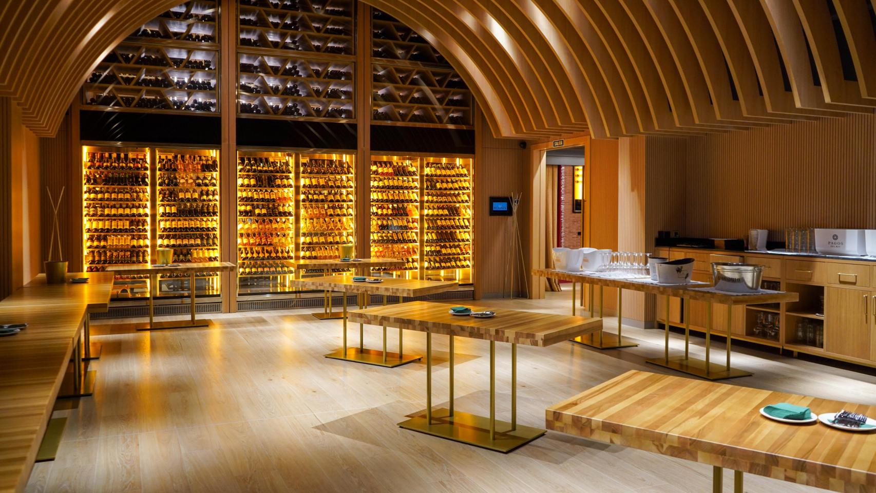 El restaurante de alcorcón con 1. 000 m2 dedicados al vino: “cuestan casi la mitad que en el centro de madrid”