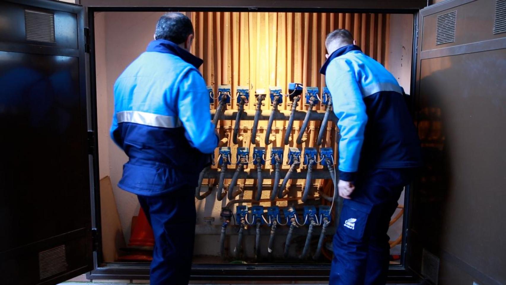 Ofensiva del canal de isabel ii contra los clientes morosos para recuperar 5,2 millones: o pagan sus deudas o les lleva al juzgado