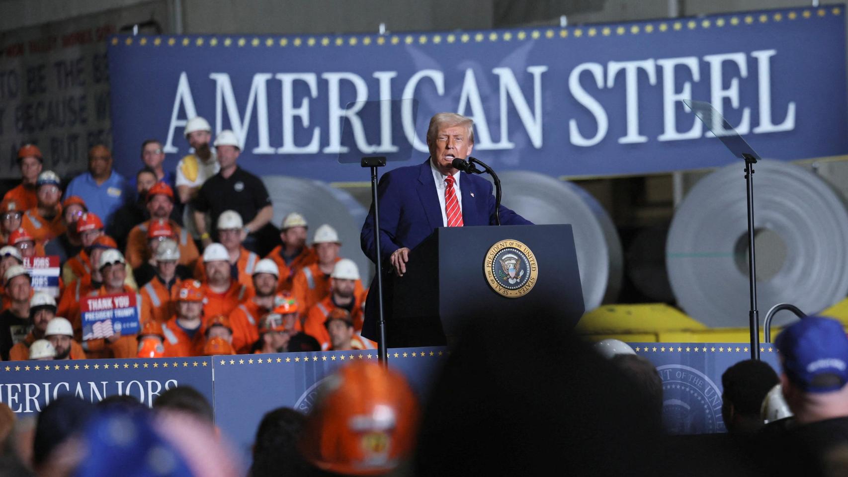 Trump afirma que planea duplicar los aranceles al acero al 50% para 
