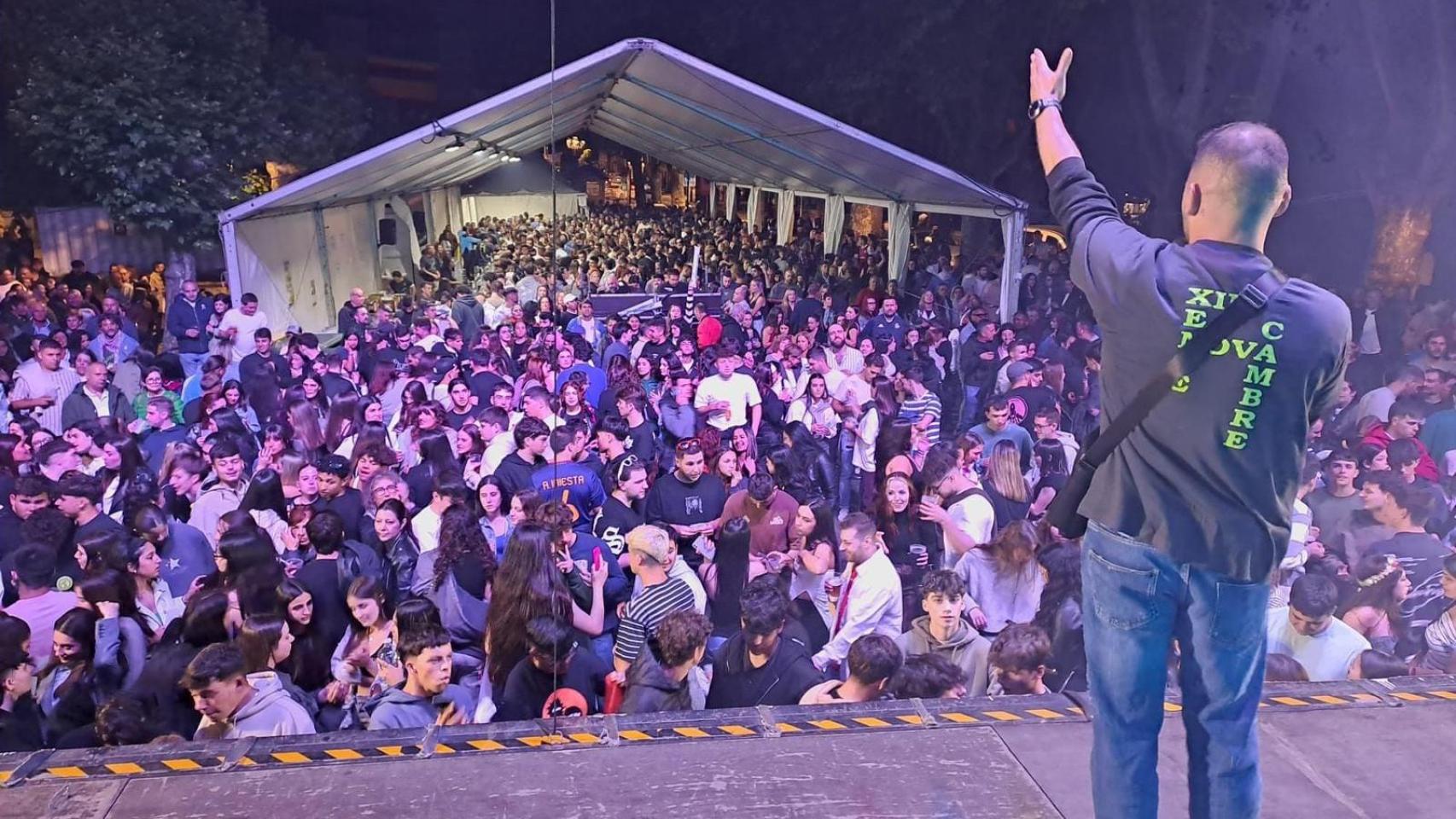 Cambre celebra este fin de semana su festa da xente nova con música, churrascada, paella y un sorteo