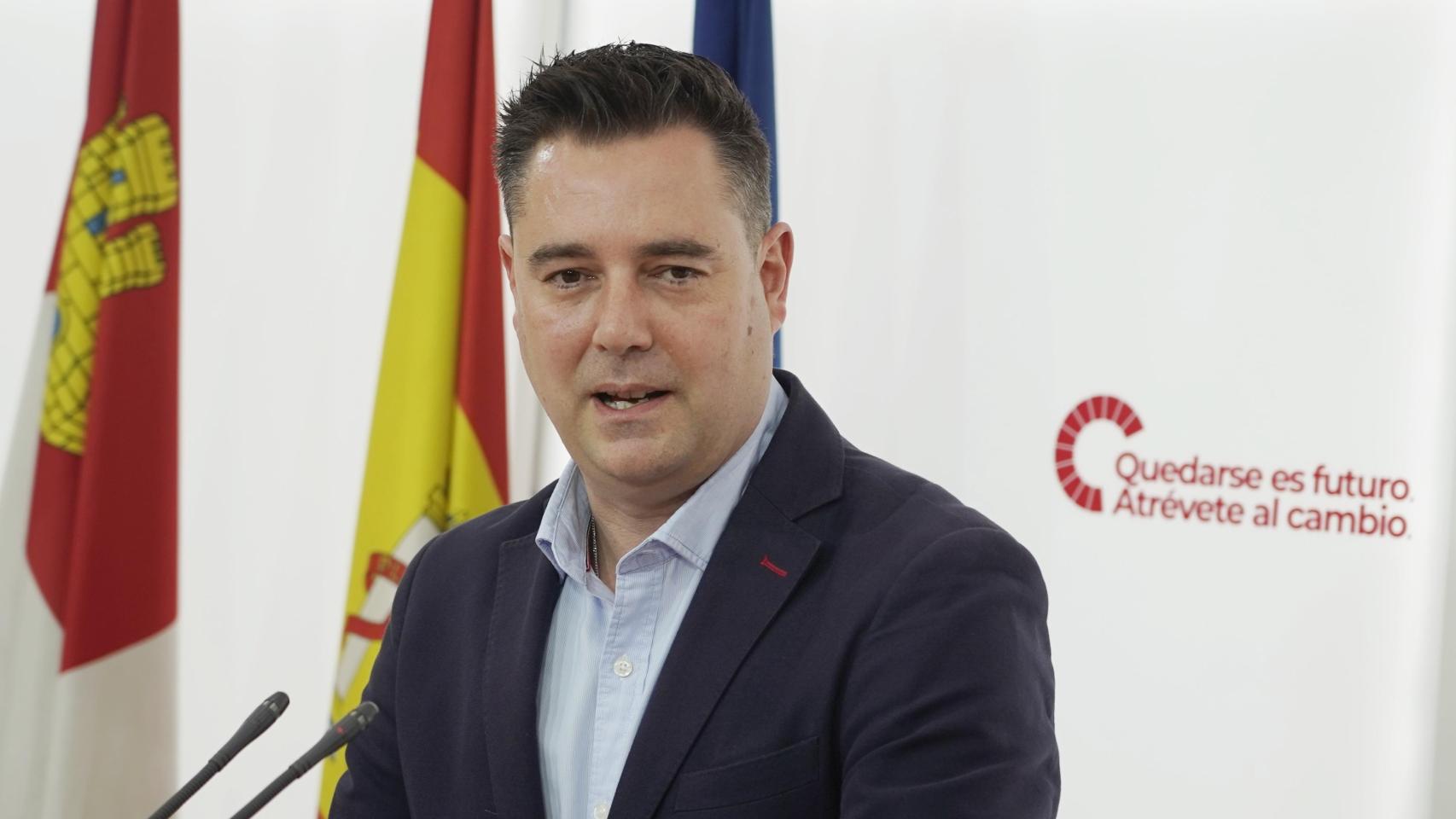 El psoe recrimina a la junta que presuma de renovables cuando tiene 