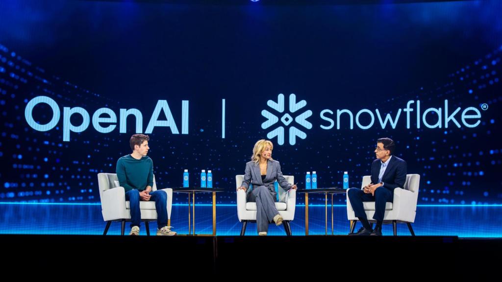 Sam Altman, fundador y CEO de OpenAI, durante su charla con el CEO de Snowflake.
