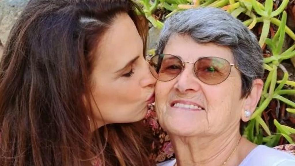 Nuria Fergó junto a su madre, Ana, en una imagen de sus redes sociales.