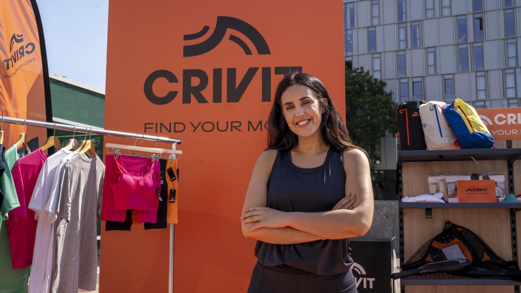 La entrenadora personal Patry Jordán y la nueva colección Crivit de Lidl.