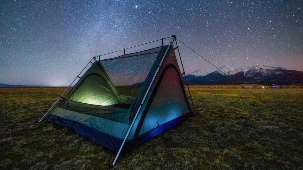 La Sky View Tent permite ver el exterior desde dentro de la tienda de campaña