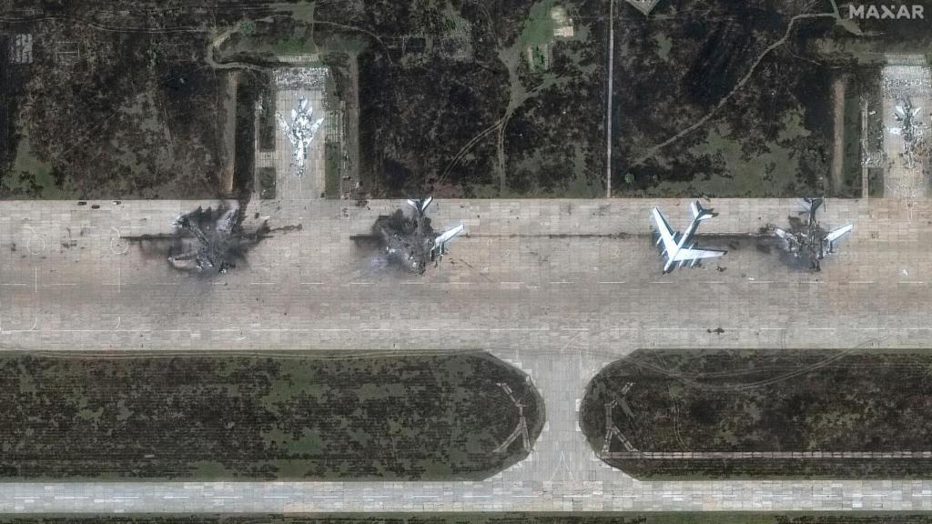 Bombarderos Tu-95 destruidos en la base de Belaya.