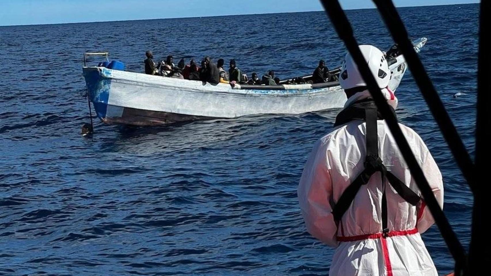Las CCAA del PP exigen al Gobierno que declare la  emergencia migratoria  en la cumbre de presidentes
