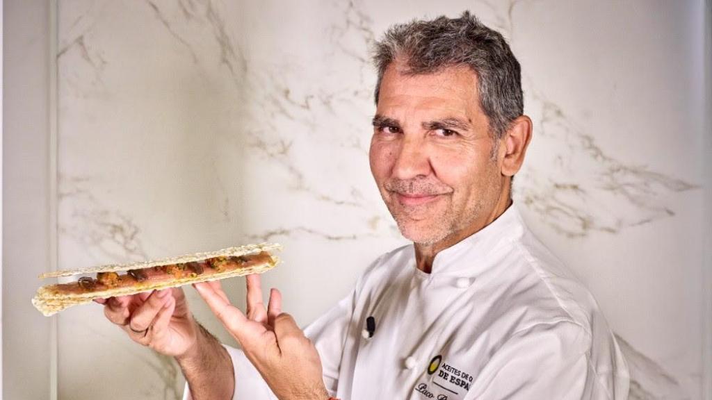 Paco Roncero vuelve con su bocadillo de aceite de oliva que vuelve loca a Aitana: lo lleva hasta en el bolso