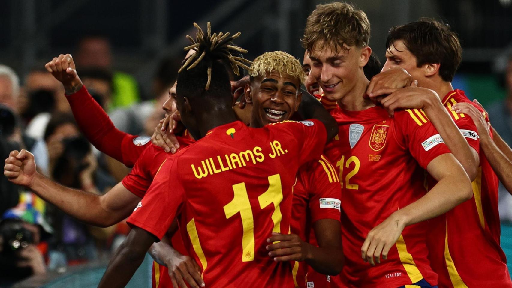 Huijsen se doctora en la élite y Lamine Yamal da un paso hacia el Balón de Oro: los nombres propios de España ante Francia