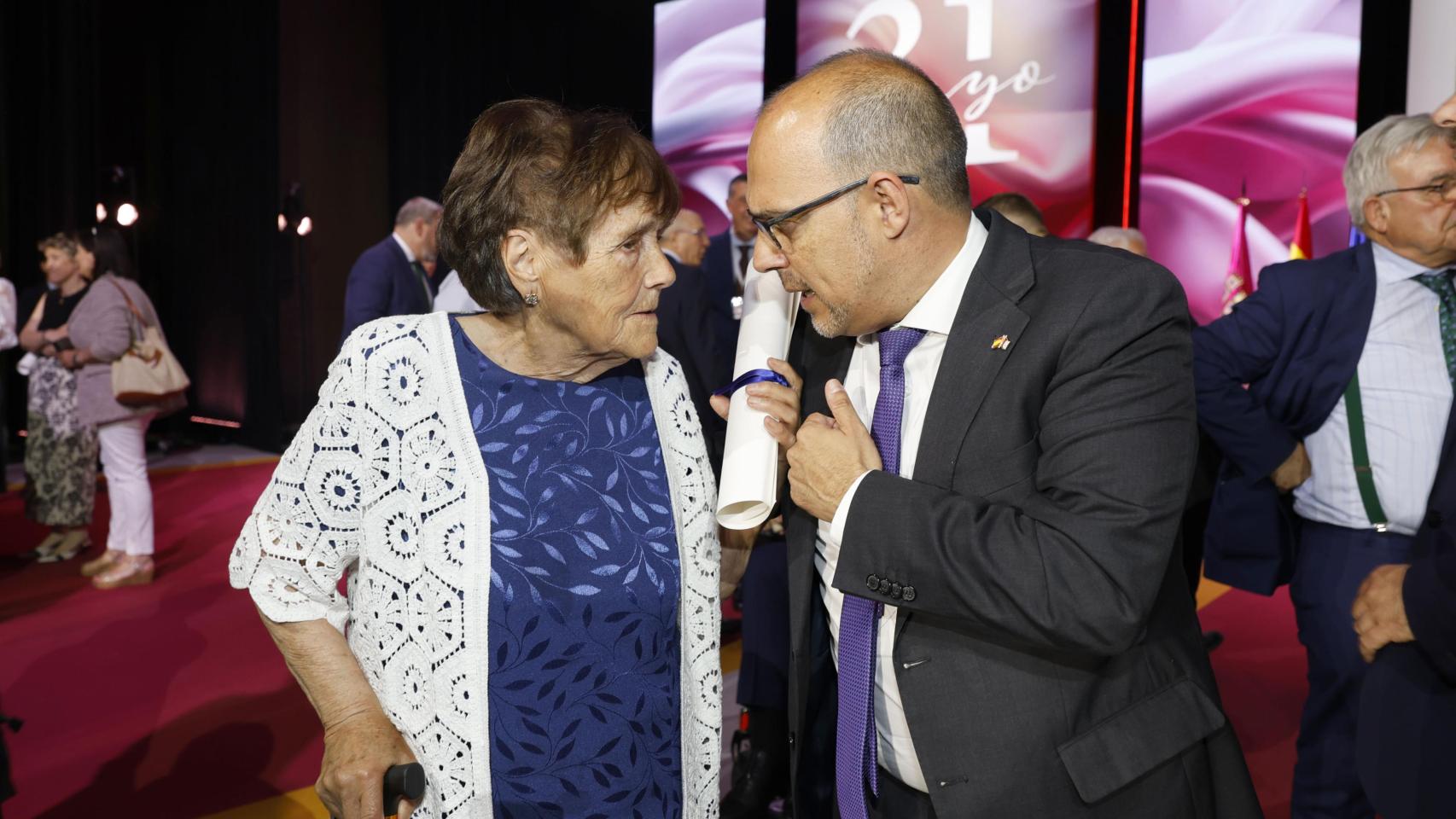 Julia nació en un pueblo de Guadalajara y estudia Astrobiología a sus 88 años: 