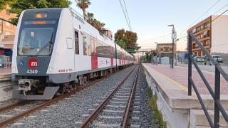Pruebas de electrificación de la red Metrovalencia tras quedar afectada por la dana. EE