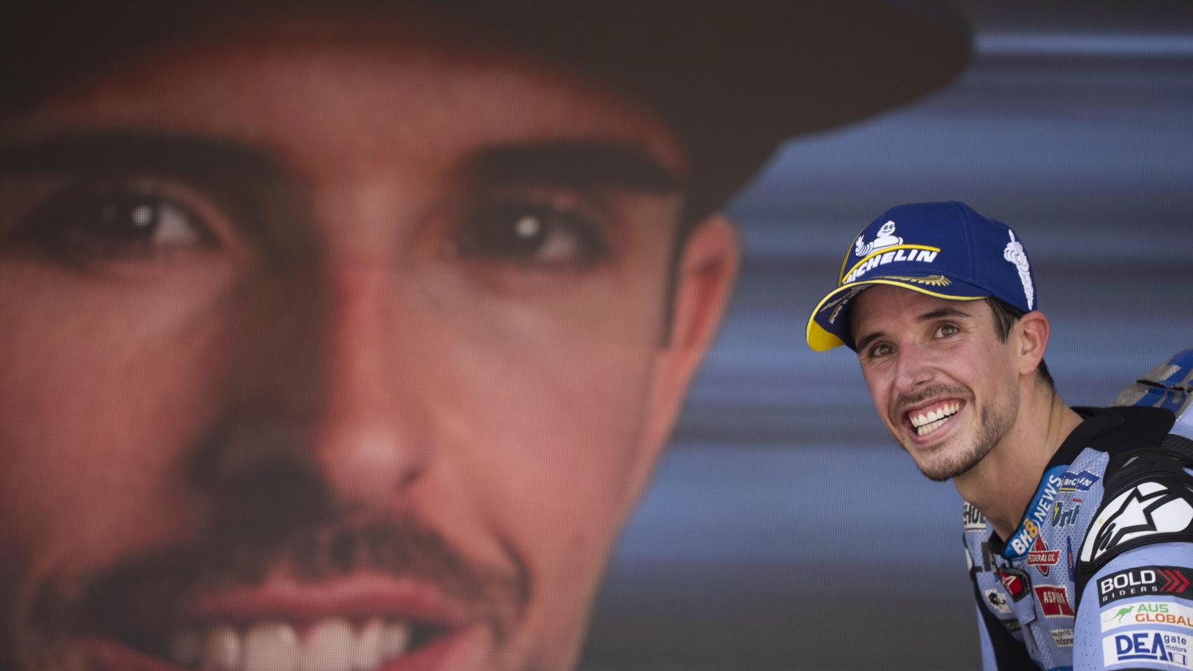 Álex Márquez:  Lo que más admiro de Marc es cómo puede estar durante un fin de semana entero en el límite y controlarlo 