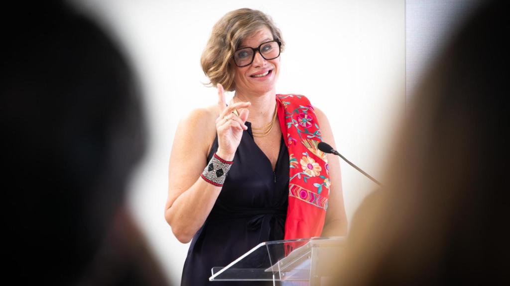 Mariana Mazzucato, economista y directora fundadora del Instituto UCL para la Innovación y el Propósito Público (IIPP) del University College London (UCL), recibe el Premio de Economía Emilio Ontiveros.