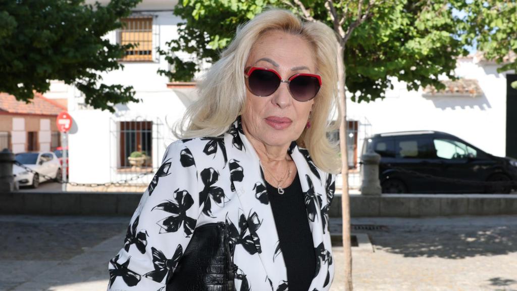 Rosa Benito, en la comunión de su nieto Andrés, hijo de Rosario Mohedano.