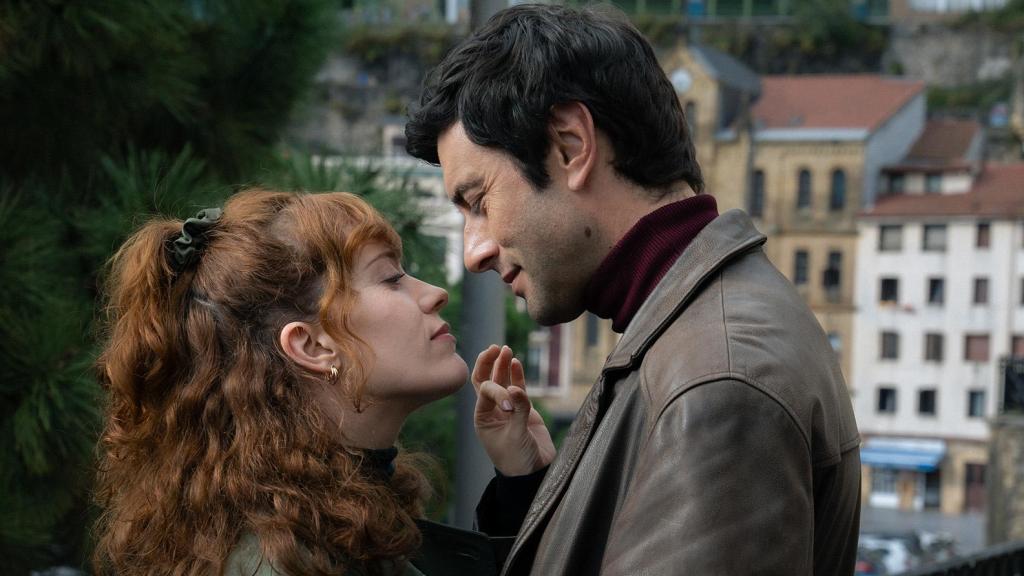 Itsaso Arana y Javier Rey protagonizan 'La Frontera'.