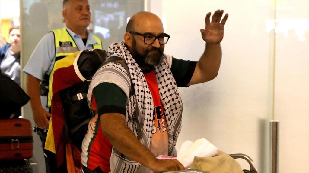 Sergio Toribio a su llegada al aeropuerto de El Prat este martes.