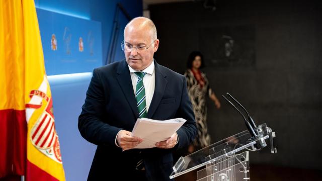 Miguel Tellado durante una rueda de prensa en el Congreso.
