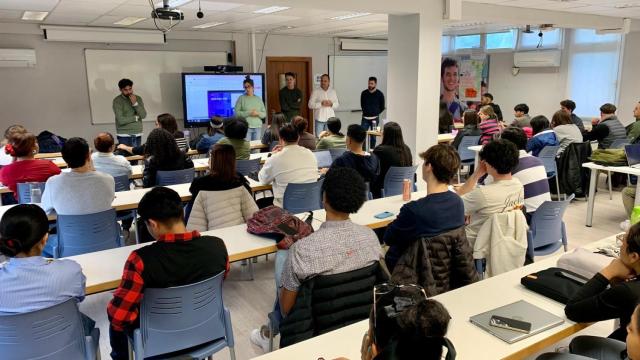 Visita de KPMG a los alumnos de Bachelor de CESTE.