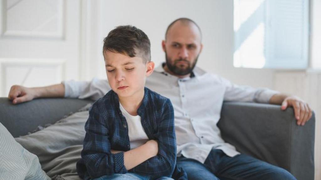 Imagen de ilustración de un padre e hijo.