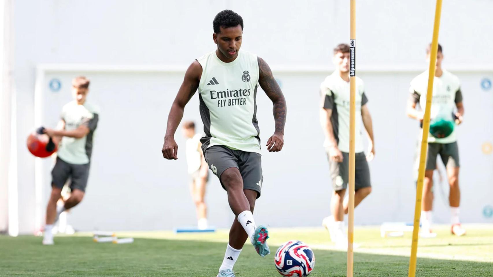 Rodrygo entrenando con el Real Madrid