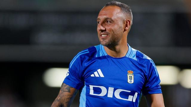 Santi Cazorla, durante uno de los partidos con el Oviedo