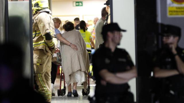 Incendio en la residencia de ancianos Domus Vi Zalfonada el pasado viernes.