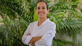 Angelica, la mejor pastelera de Madrid que hace dulces para perfumes y bolsos, y trabaja en un obrador de Valdemoro