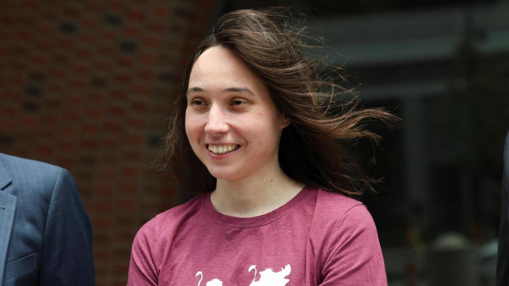 La científica rusa Kseniia Petrova, investigadora asociada de la Universidad de Harvard, tras ser liberada de la custodia federal estadounidense.