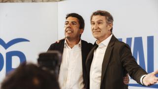 Carlos Mazón y Alberto Núñez Feijóo, en el último acto del PP en Alicante. Roberto Plaza / Europa Press