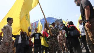 Protesta antiisraelí tras los ataques israelíes contra Irán en Teherán.